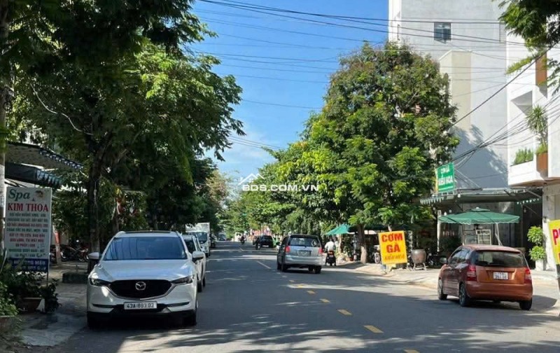 Bán đất mặt tiền Hồ Tùng Mậu, Liên Chiểu, Đà Nẵng 
Diện tích đất 81m2